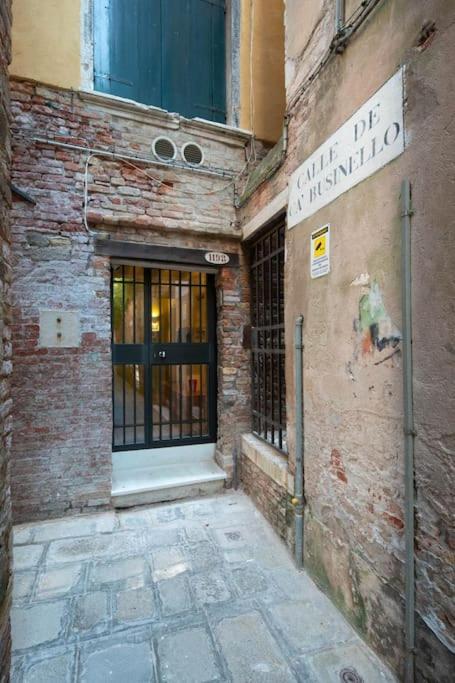 Rialto Green Design Apartment Venice Exterior photo